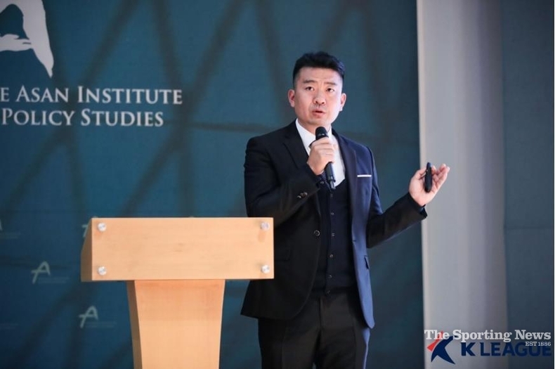 류주현 이앤엘 잔디연구소장. /사진=한국프로축구연맹