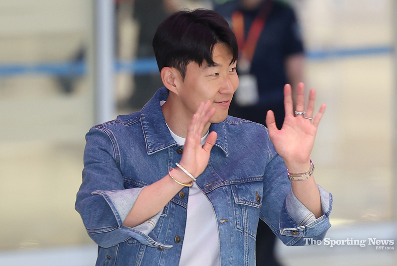 '유관' 손흥민, 유로파리그 우승 후 한국 귀국. /영종도=연합뉴스