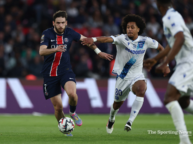 드리블하는 PSG 흐비차. /로이터=연합뉴스
