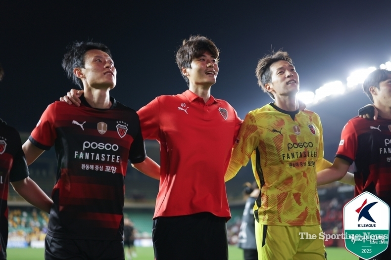 기성용(가운데). / 한국프로축구연맹