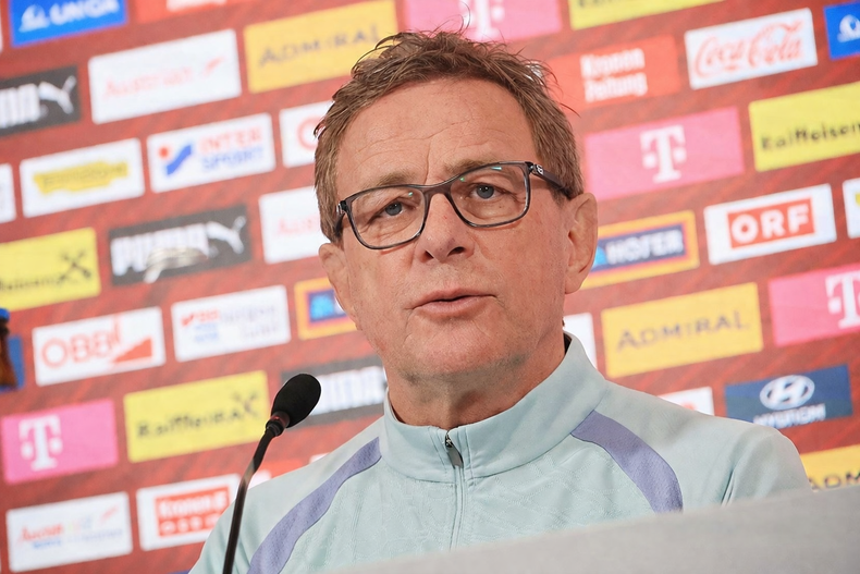 오스트리아 랑닉 감독 관련 이미지